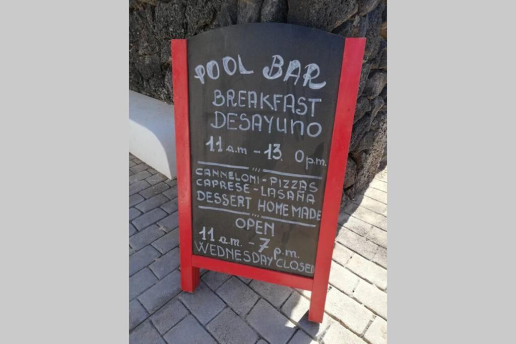 Apartamento Lina 25 Playa Roca Costa Teguise Exteriör bild