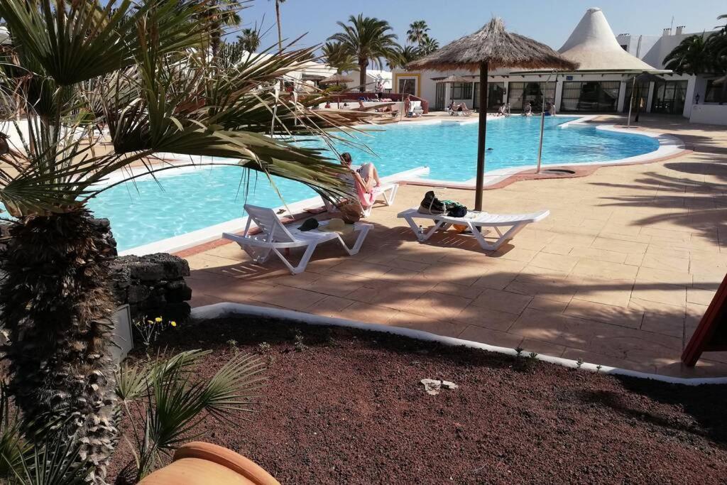 Apartamento Lina 25 Playa Roca Costa Teguise Exteriör bild