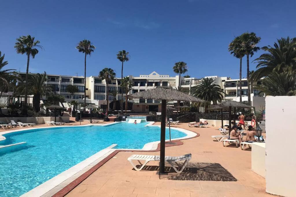Apartamento Lina 25 Playa Roca Costa Teguise Exteriör bild