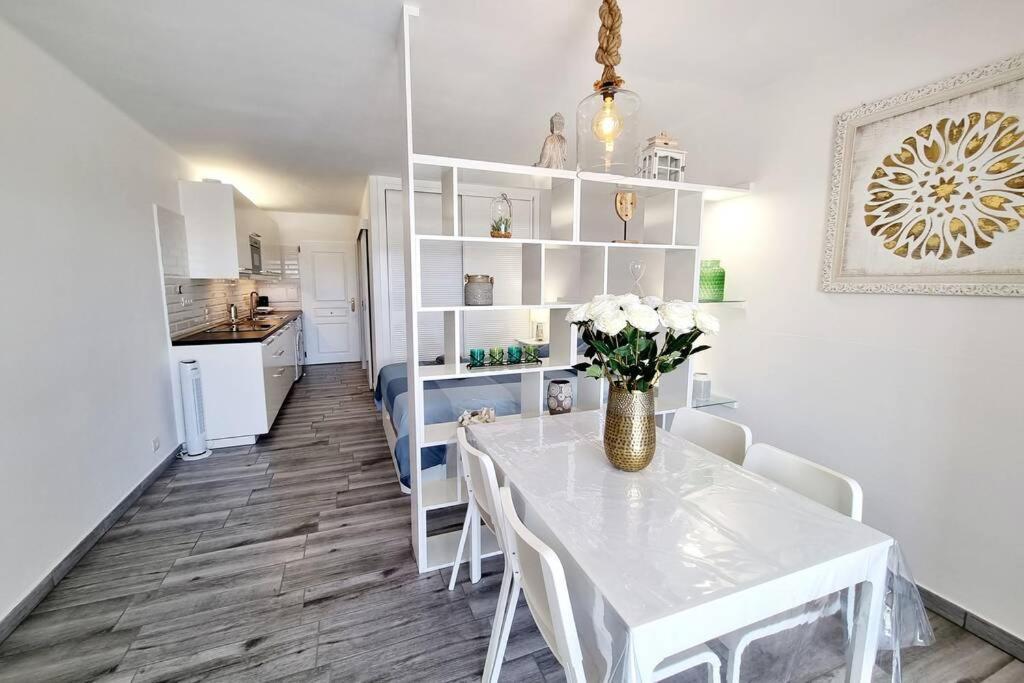 Apartamento Lina 25 Playa Roca Costa Teguise Exteriör bild